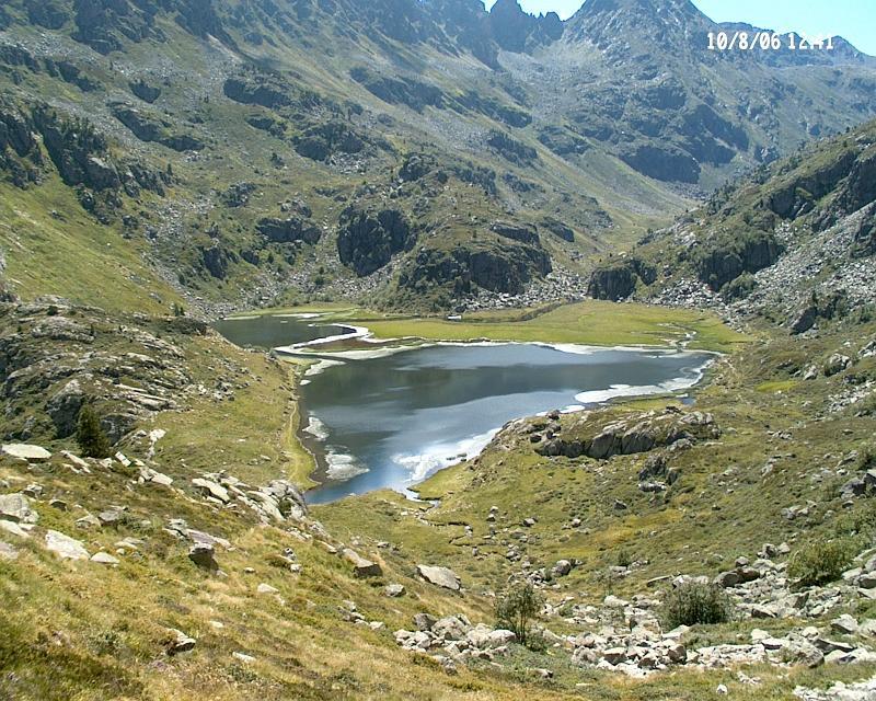pyrenees lac 9.jpg